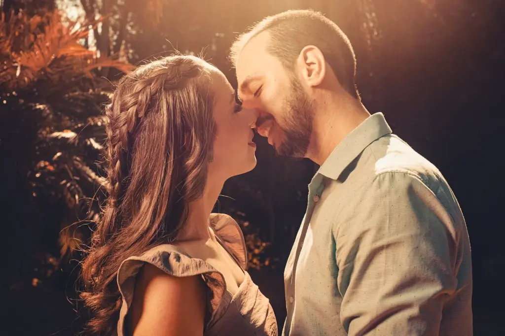 Любов у повітрі: ці 3 знаки Зодіаку зустрінуть кохання в листопаді 2025