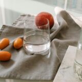 Пити чи не пити під час їжі? Ставимо крапку в бабусиній суперечці