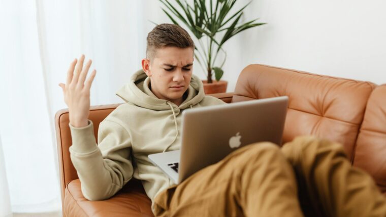 Ваш Wi-Fi гальмує? 3 кроки, щоб знайти і вигнати сусідів з мережі