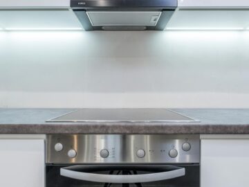 Відмити скло духовки: 3-кроковий секрет без розводів (і чого НЕ робити)