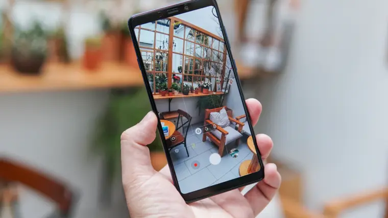Не викидай! 7 крутих способів дати старішим смартфонам друге життя у 2026 році